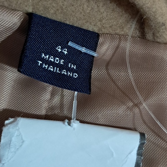 Lands' End 100% Wool Women's Camel Overcoat - Size 44 - Picture 10 of 16